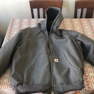 Men’s Carhartt gray outerwear warm Jacket XL